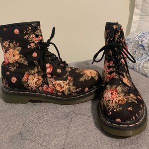 Dr Martens Floral boots